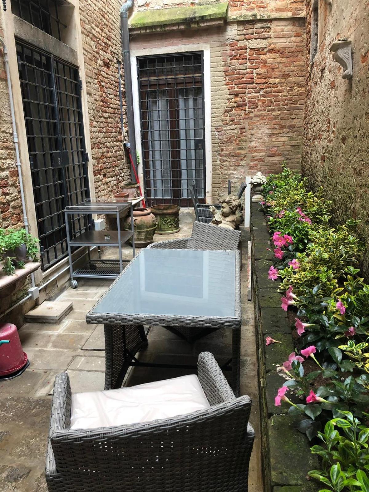 Albrizzi Charme Apartment Venezia Esterno foto